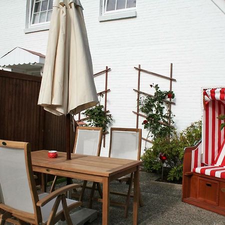 Ferienwohnung Hausteil Webstube Föhr Nieblum Exterior foto